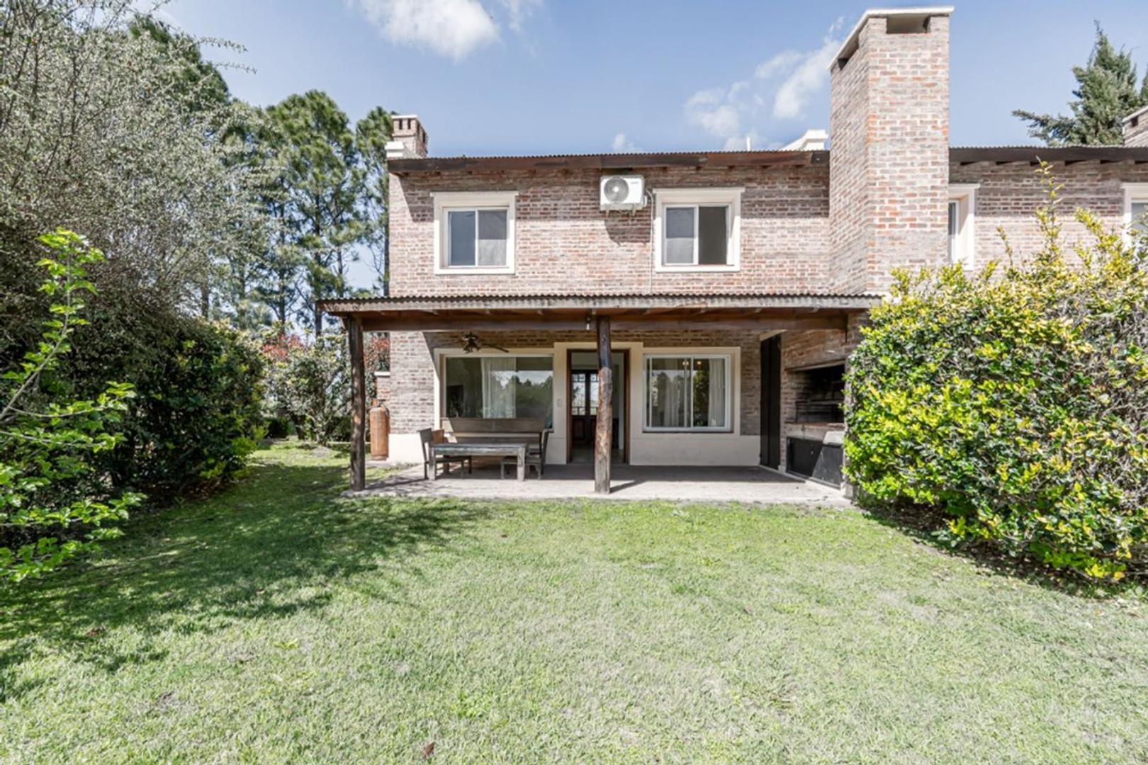 Casa venta en complejo 3 amb.   Santa Catalina