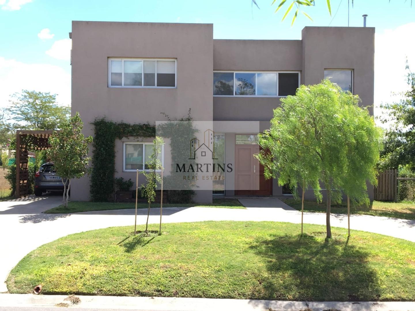 Casa en Venta en Pilar del Este - Santa Guadalupe, USD 269.000