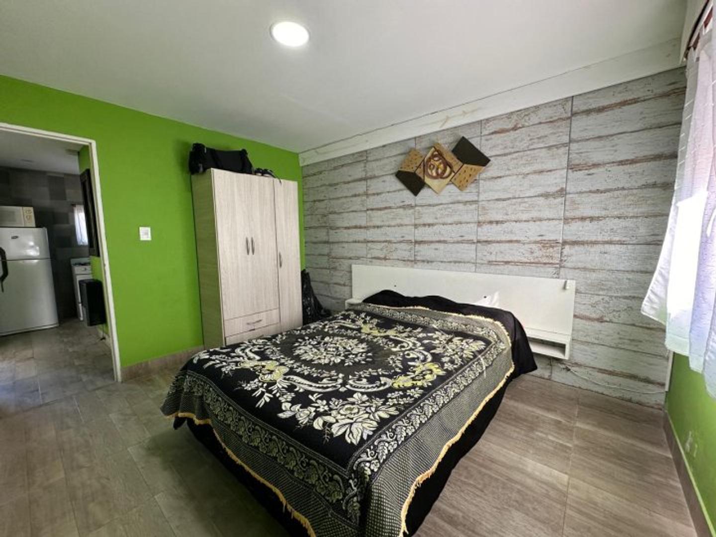 Alquiler temporario cabaña 2 ambientes Miramar. Barrio Parquemar
