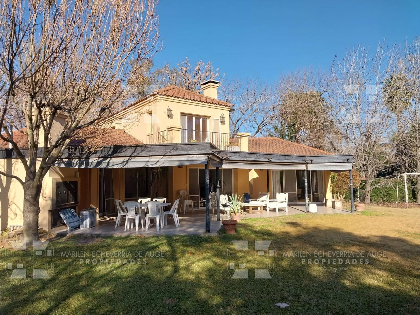 Casa en venta Barrio Los Berros I