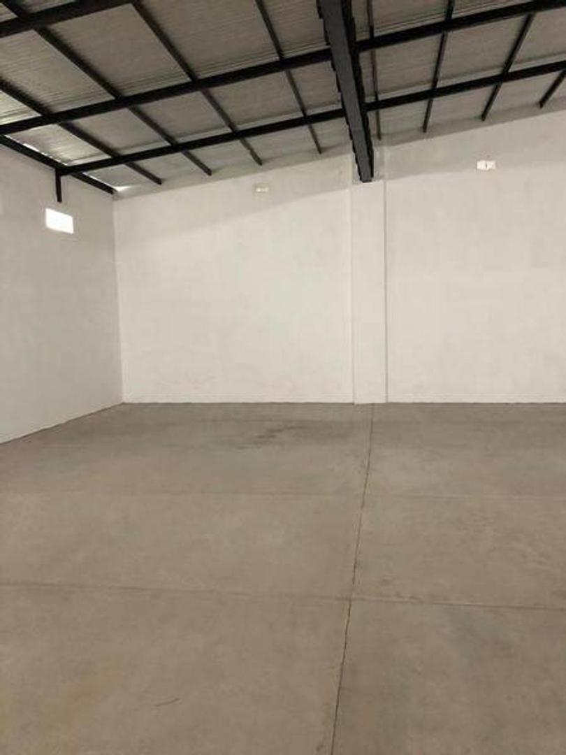 Galpon en Venta en Monte Grande, USD 270.000