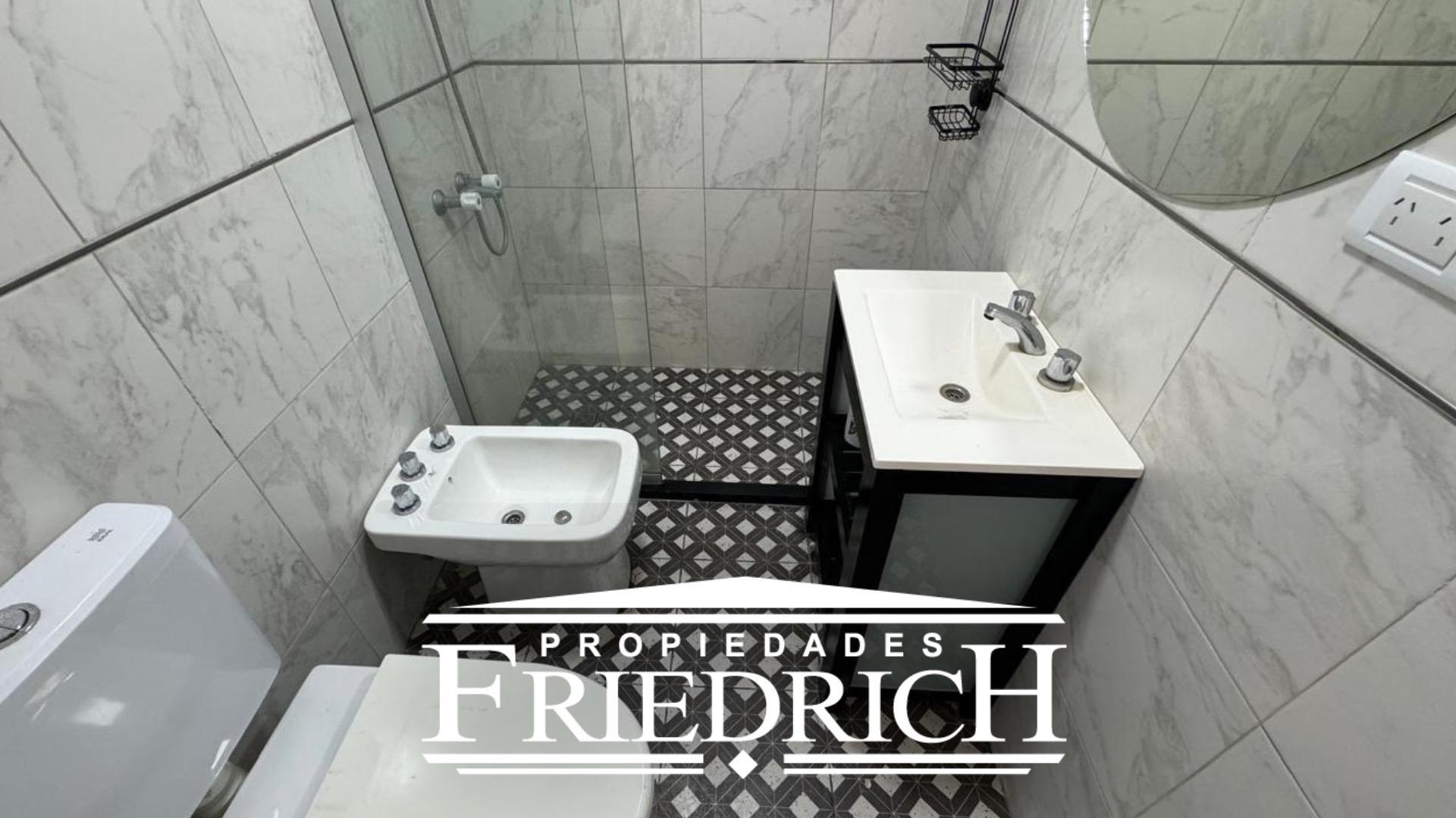 Casa 3 ambientes con 2 baños