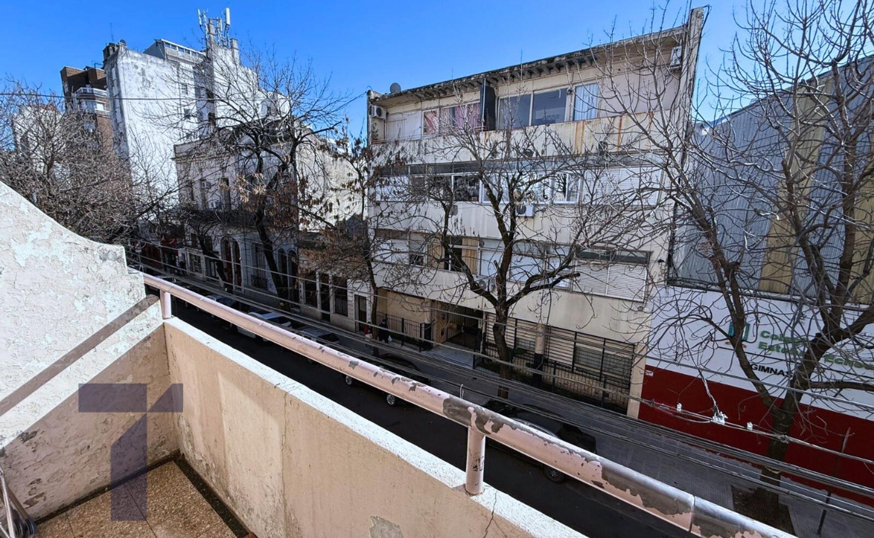 Humberto Primo 1640 , Piso 1