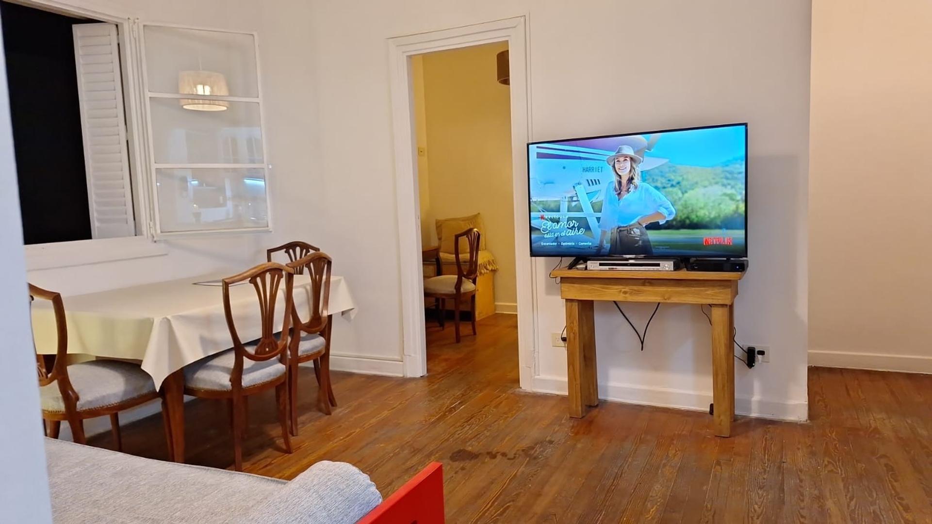 Hidalgo 800 , Piso 2