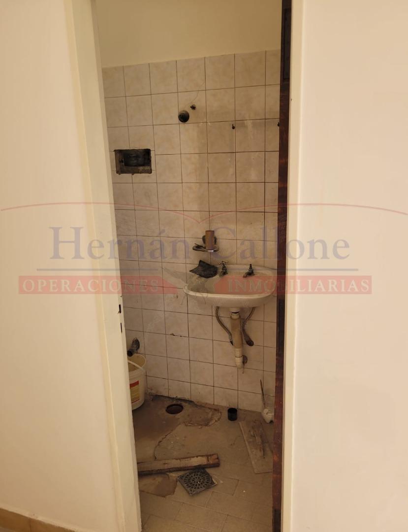 Departamento en Alquiler en Lomas Del Mirador, $ 850.000