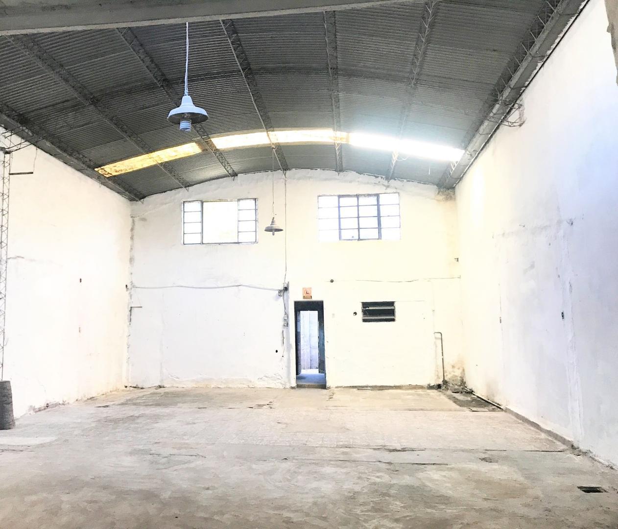 Galpon en Venta en San Justo, USD 165.000