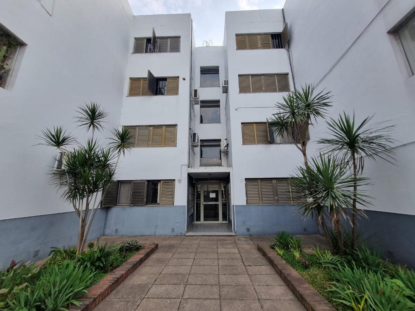 SE ALQUILA - DPTO GDOR IRIONDO 1978 - SANTO TOMÉ