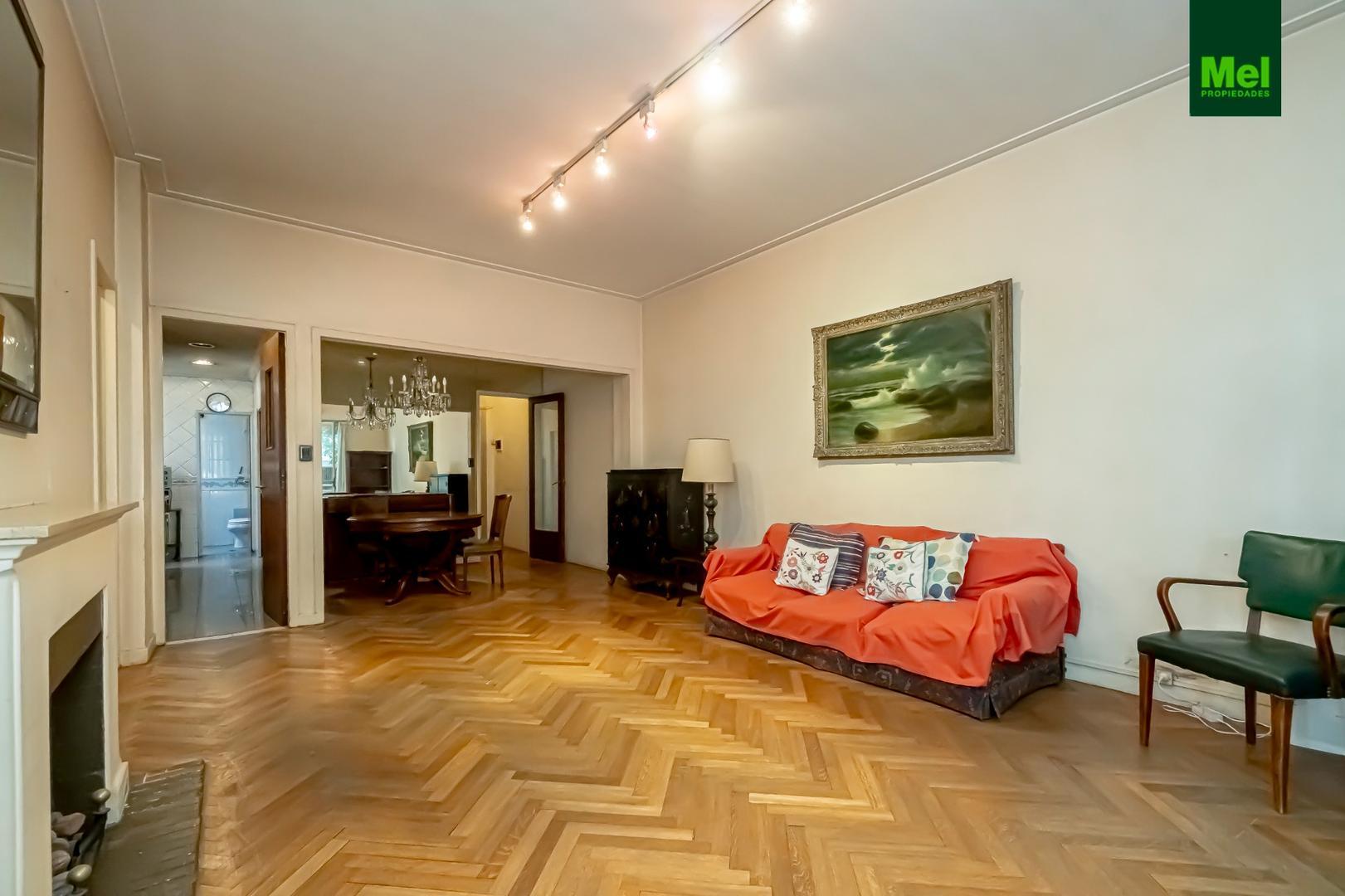 Semipiso 3 ambientes + dep/escritorio con balcón en venta