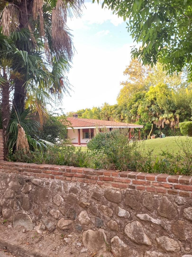 SE VENDE INCREIBLE PROPIEDAD EN LAS ROSAS