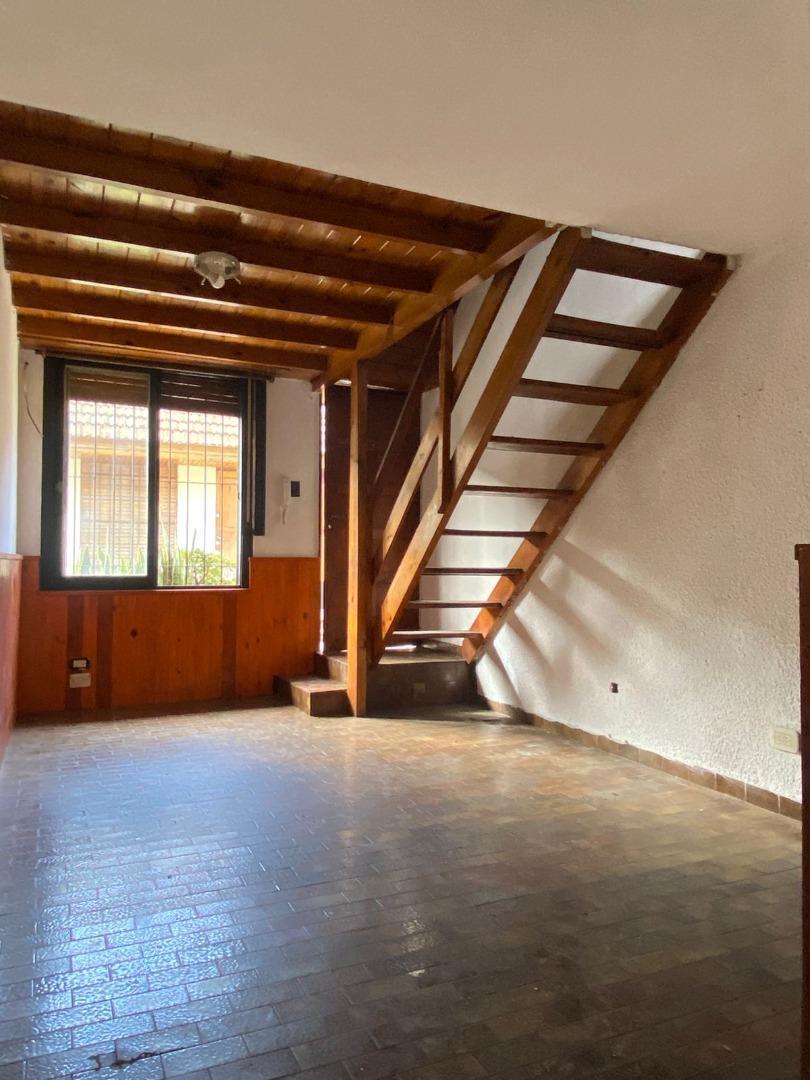 Depto Tipo Casa en Alquiler de 2 ambientes