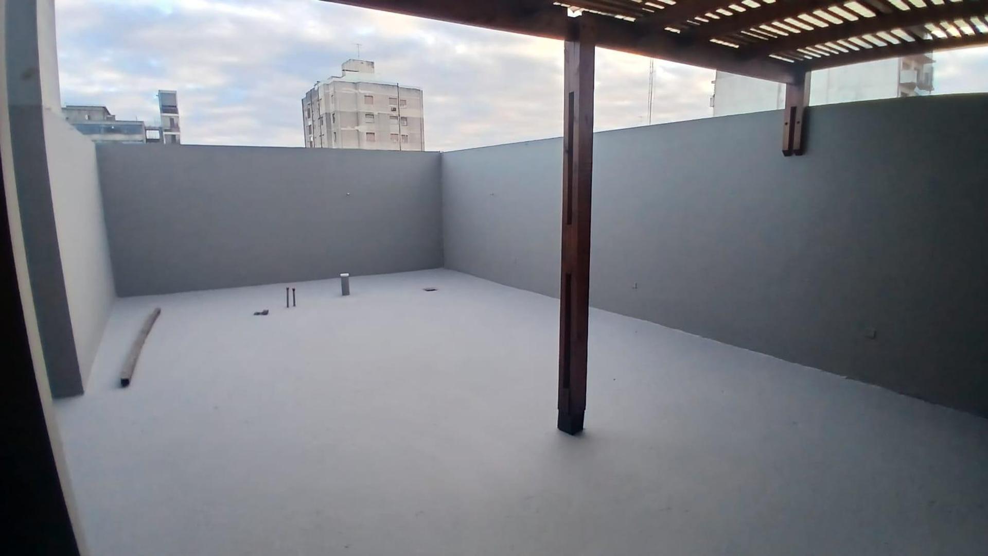 Departamento en Alquiler con 1 cocheras