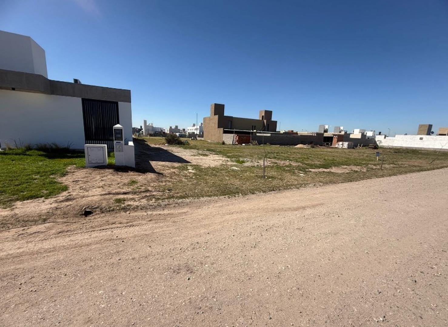 Oportunidad Única en Manantiales 2 – Lote Apto Dúplex 