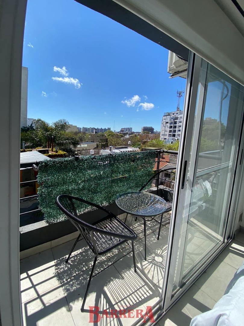 Departamento MUY luminoso en venta