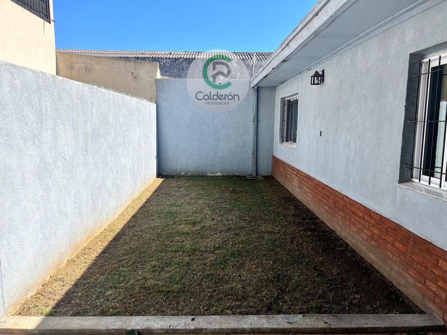 Depto Tipo Casa 2 ambientes con 1 baño