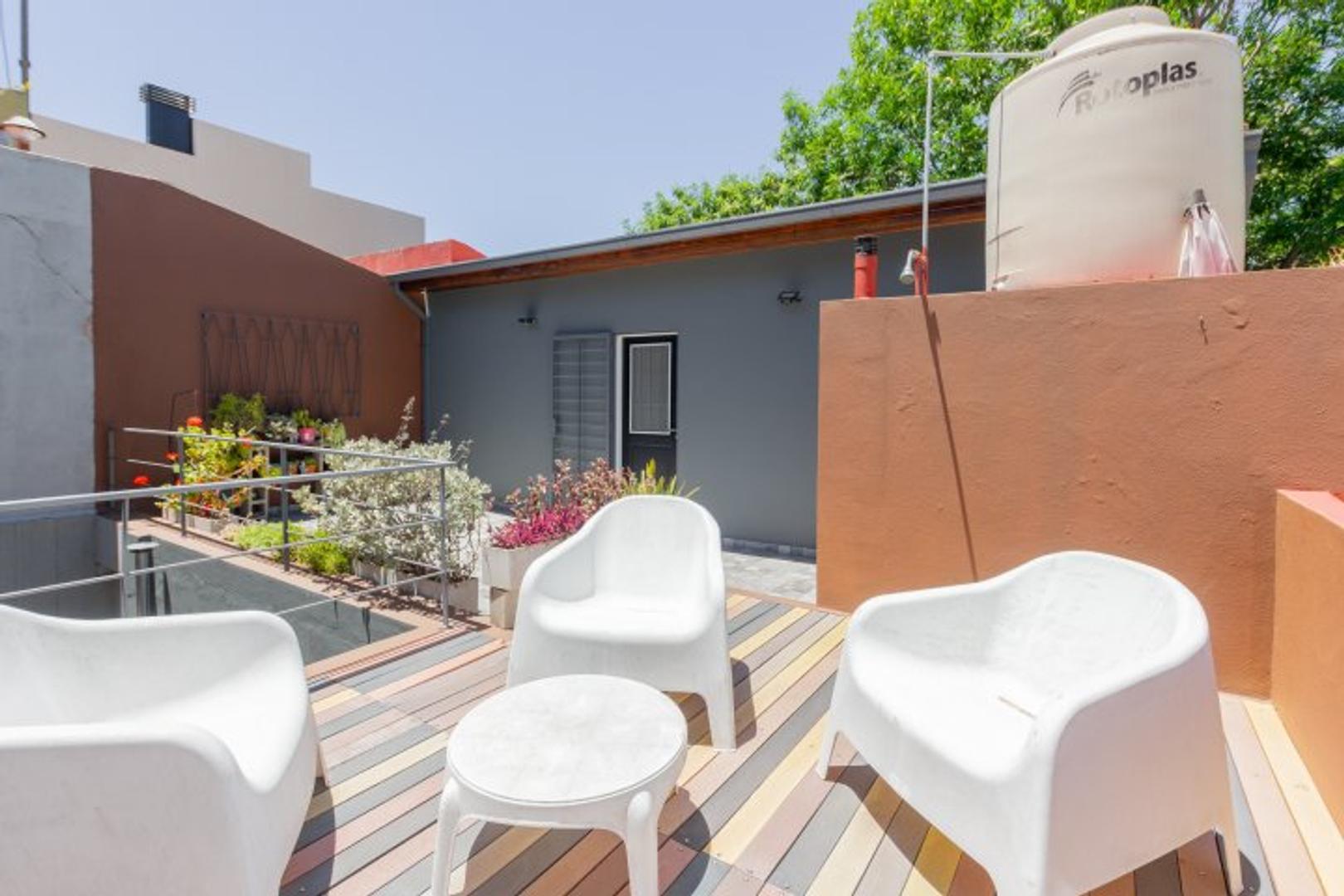 Islandia 5500 , Piso 1