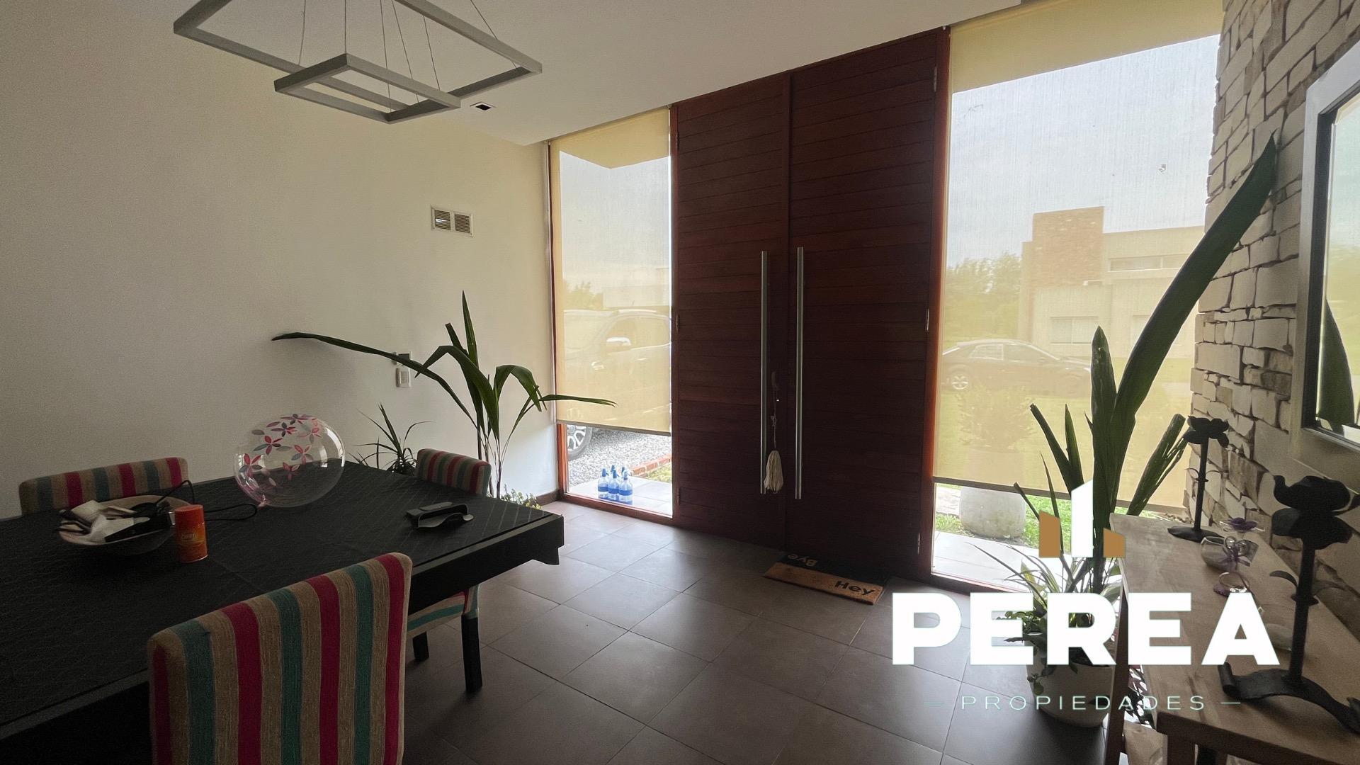 Casa en Alquiler Temporal con 3 cocheras