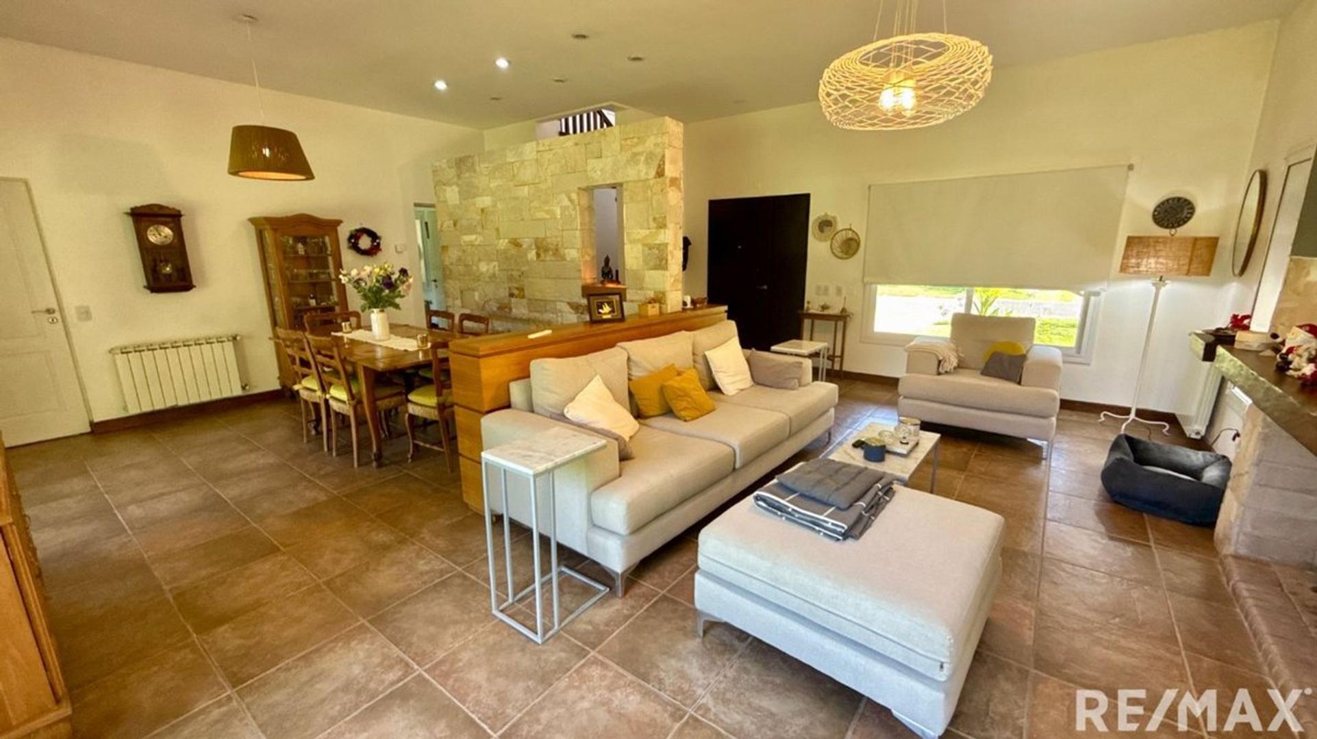 Venta casa 5 ambientes en Solares del Talar.