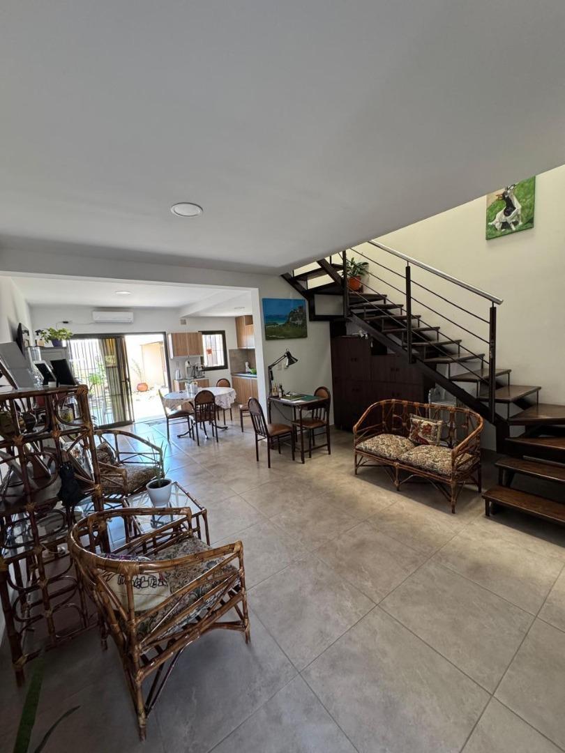 Casa 4 ambientes con 3 baños