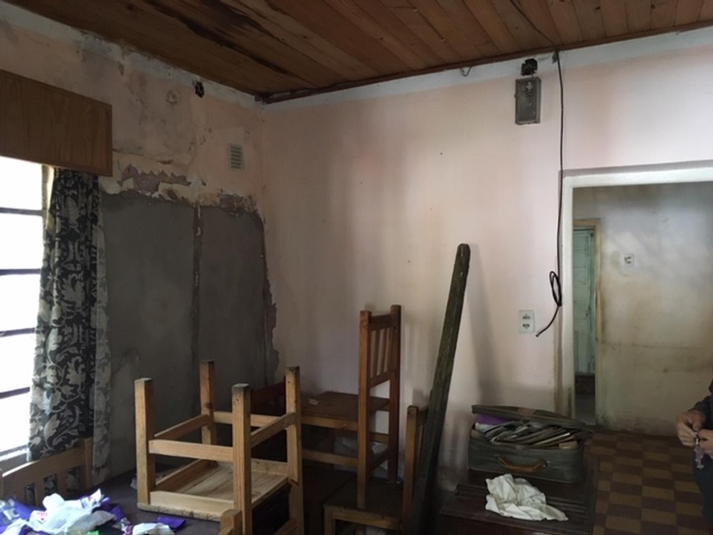 Casa 3 ambientes con 1 baño