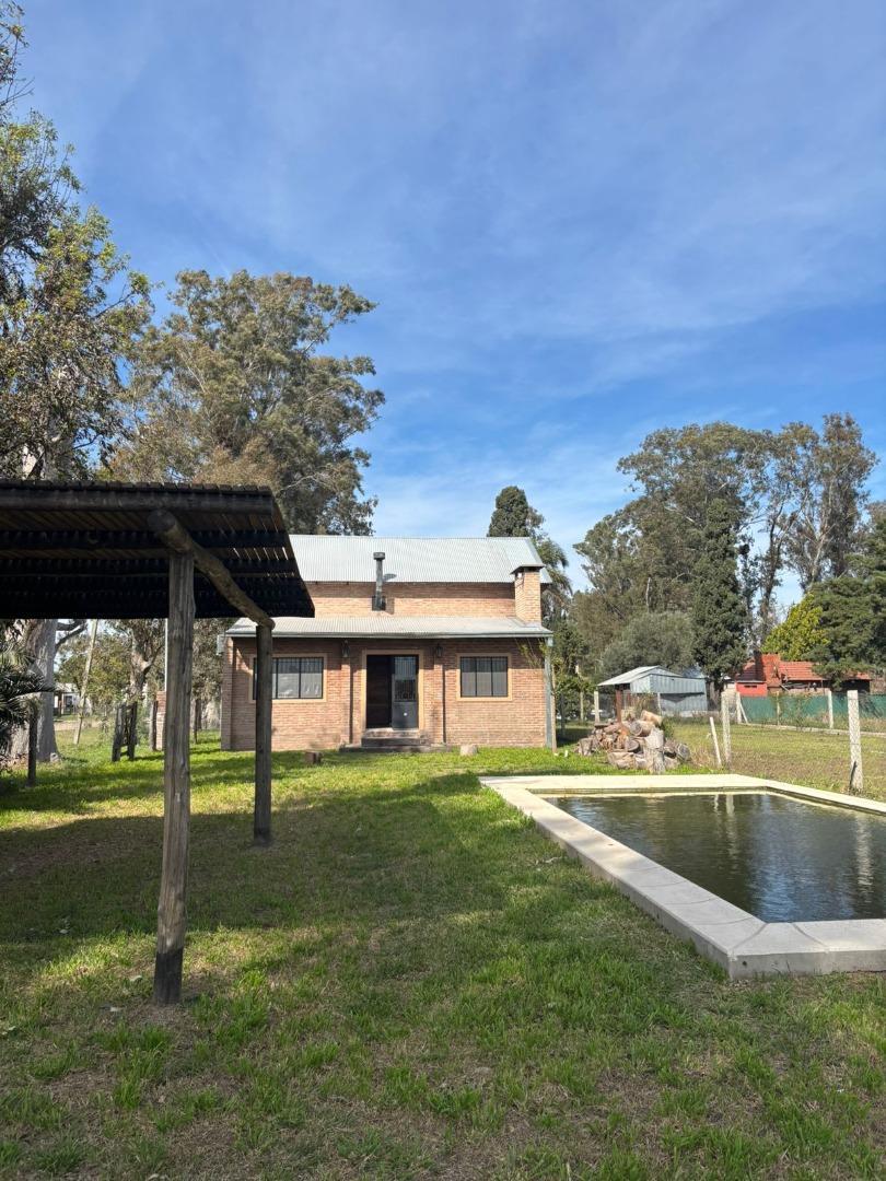 HERMOSA CASA QUINTA EN SAUCE VIEJO