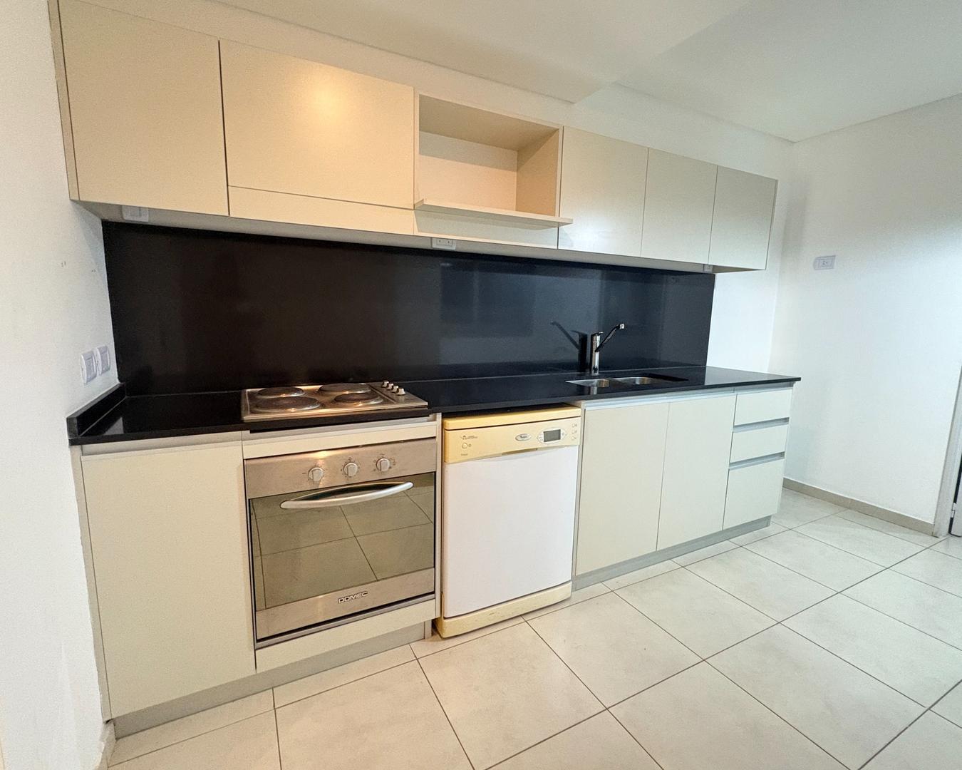 Mariscal Antonio José De Sucre 1530 , Piso 6