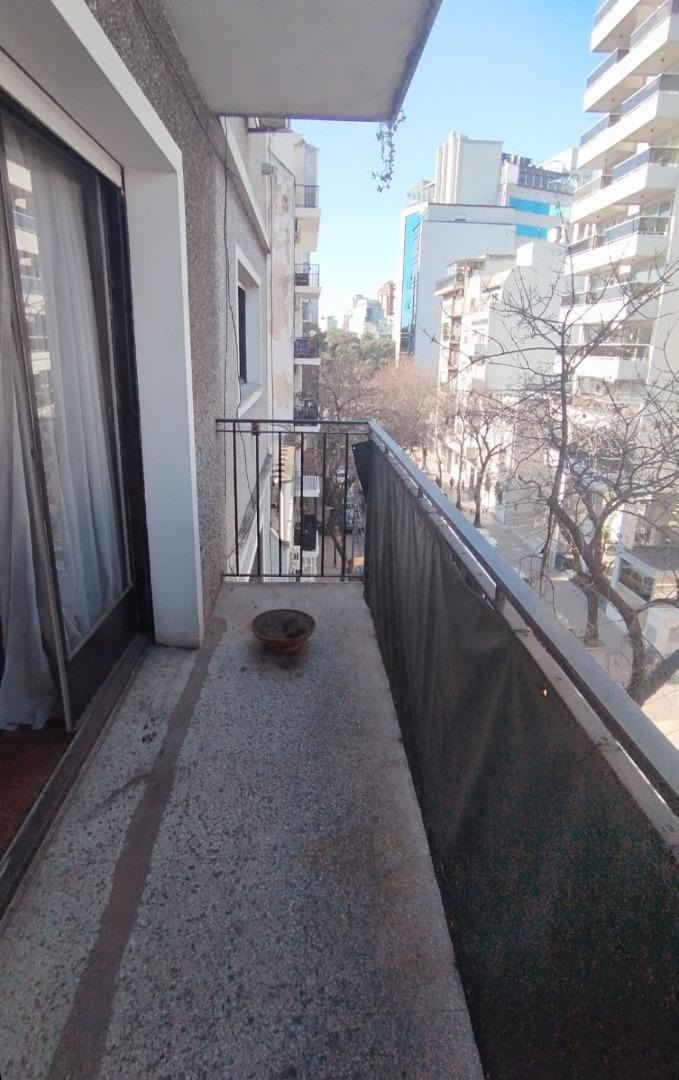 Venta Departamento 4 ambientes. Balcon.