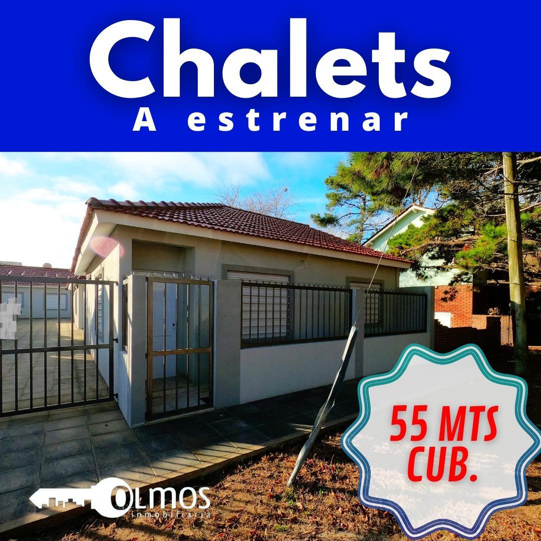 Casa a estrenar, 2 dormitorios, altillo, patio, entrada auto