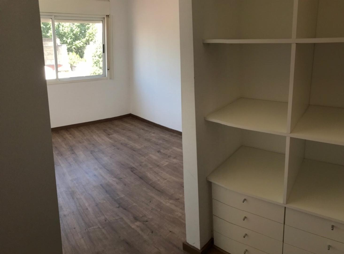 Oficina en Venta al Este