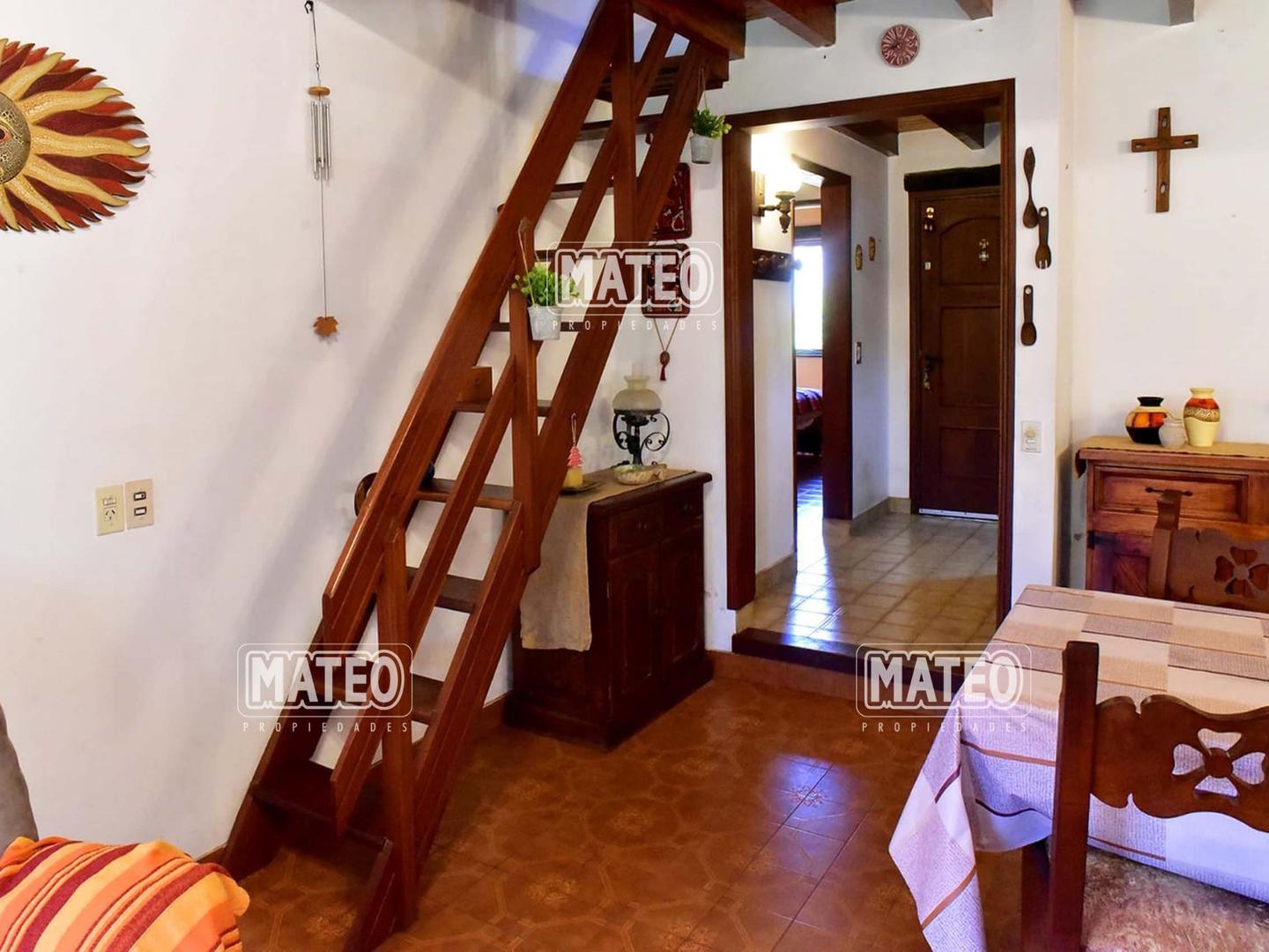 Country Banco Provincia. PROPIEDAD CON MAGNIFICO PARQUE.