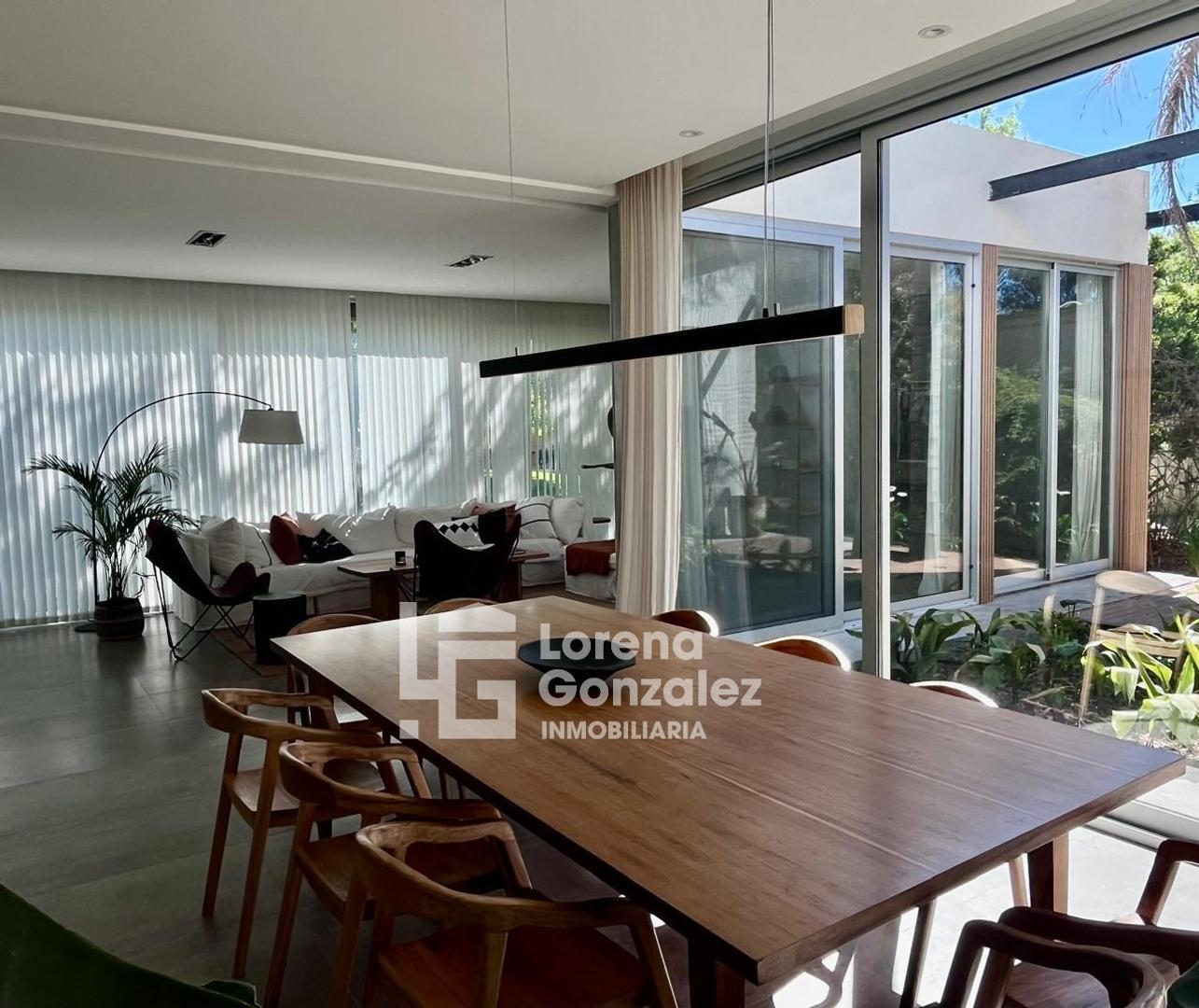 Casa 4 ambientes con 3 baños