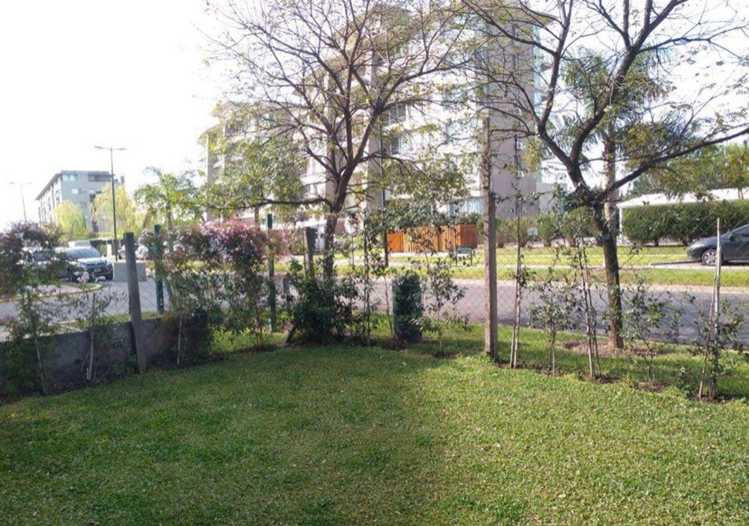 Avenida De Los Lagos 1000