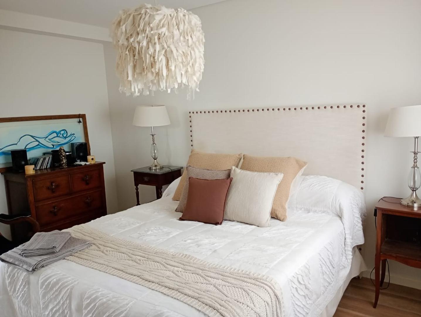 Casa en Alquiler Temporal con 2 cocheras