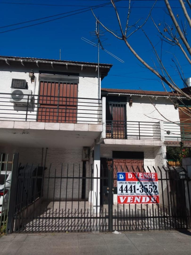 DUPLEX 4 AMB. CON COCHERA EXCELENTE UBICACION