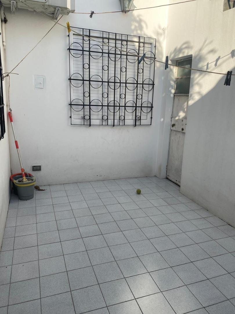 Depto Tipo Casa en Venta con 1 cocheras