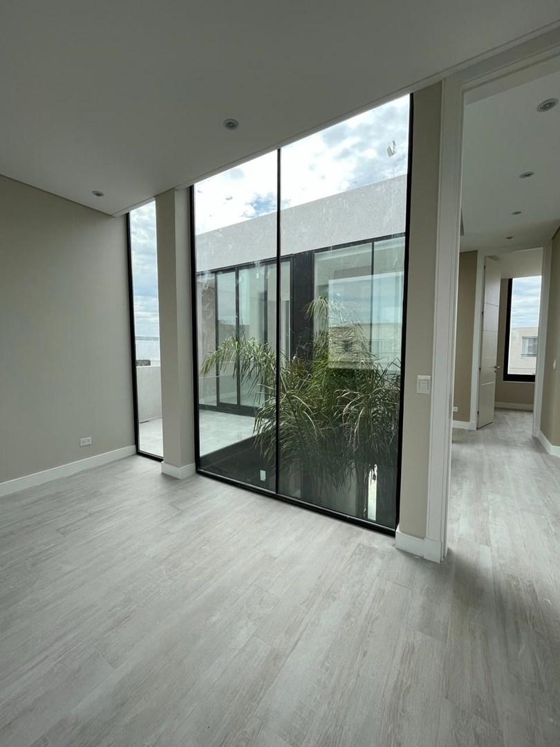 Casa en Venta 1 año