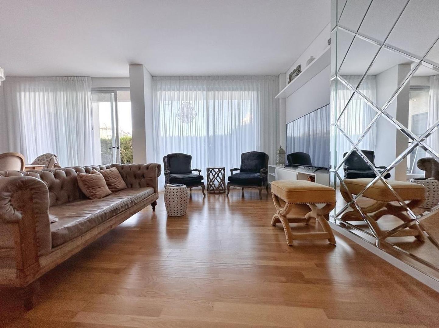 Departamento en Alquiler con 1 cocheras