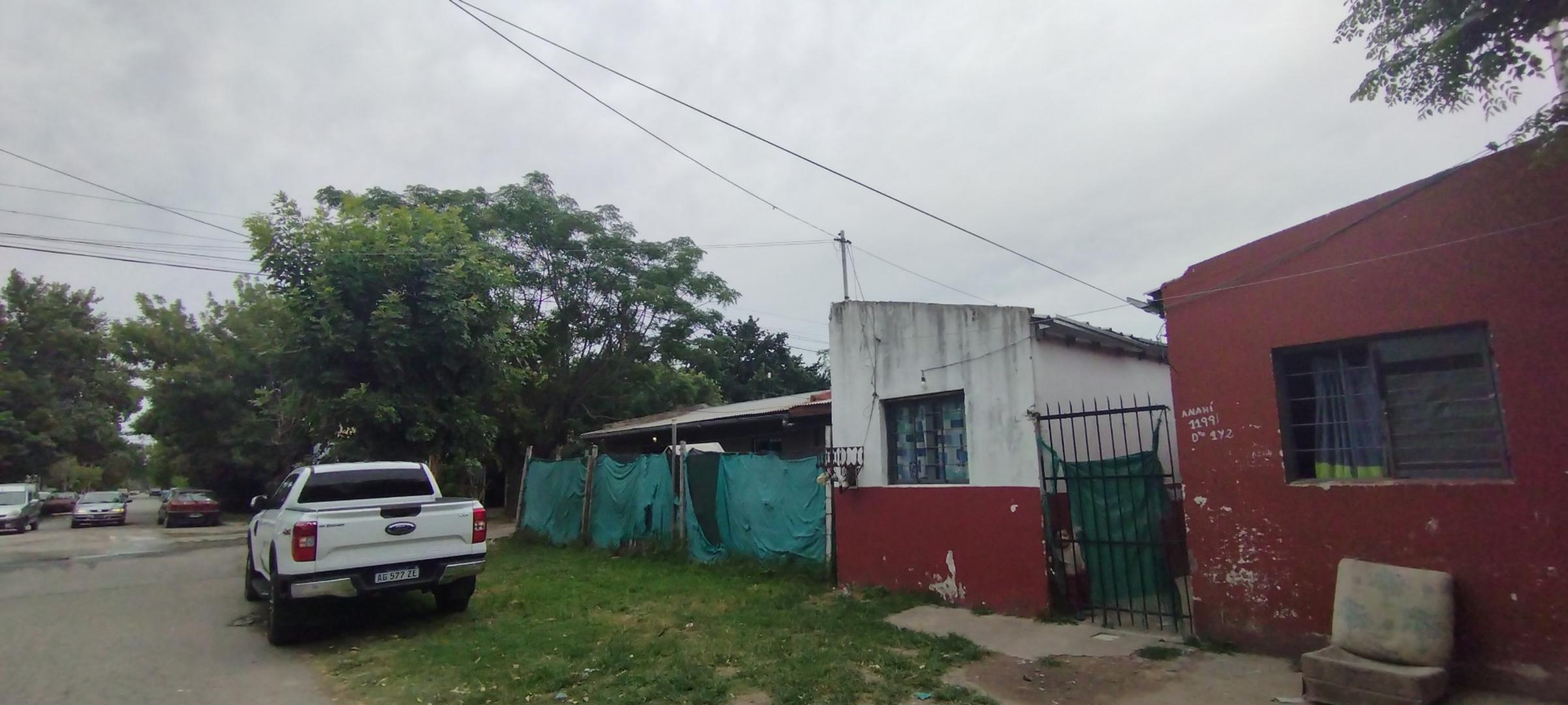 Casa 6 ambientes con 4 baños