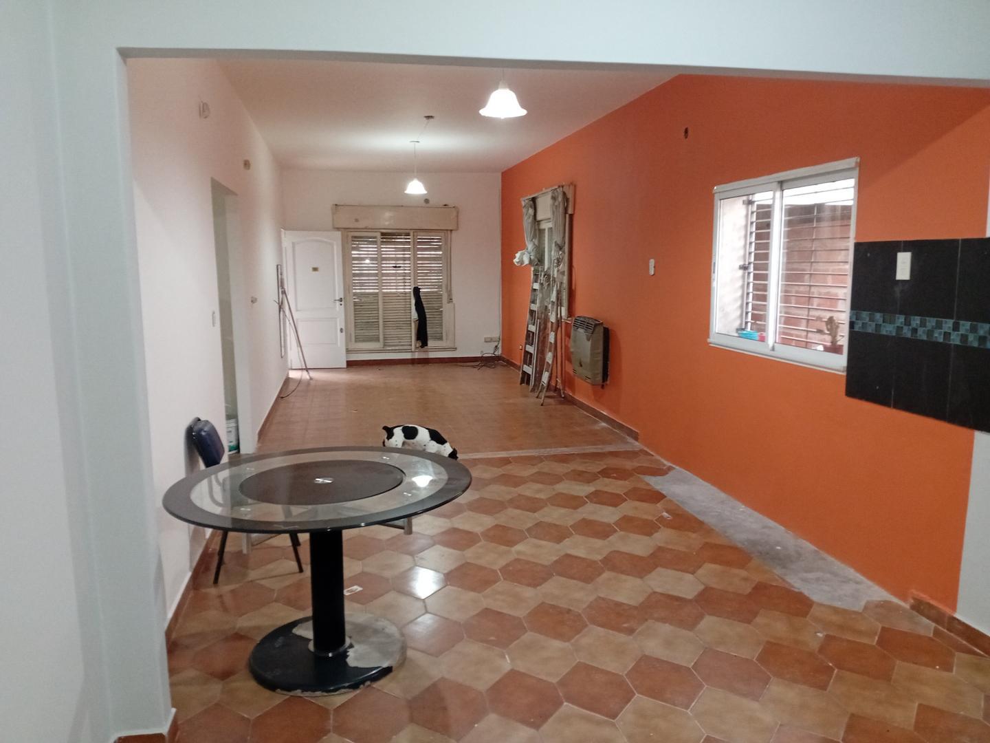 Villegas 5400, Piso Pb