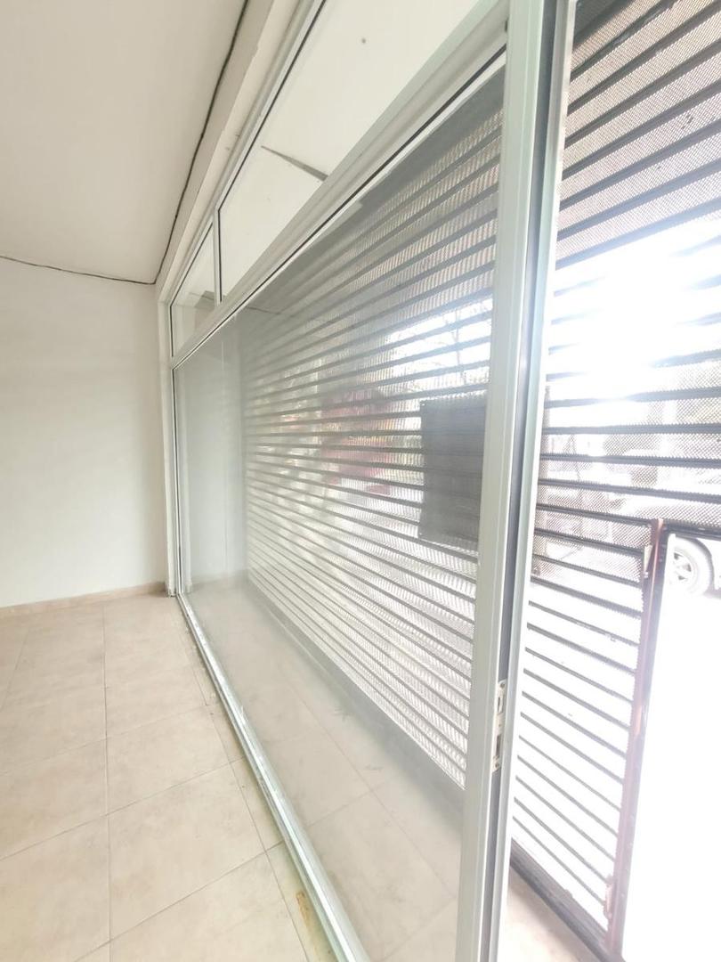 Local en Alquiler en Moreno, $ 850.000