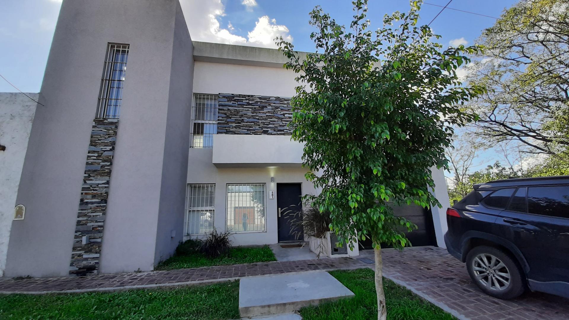 DESTACADA CASA EN VENTA CAMPANA