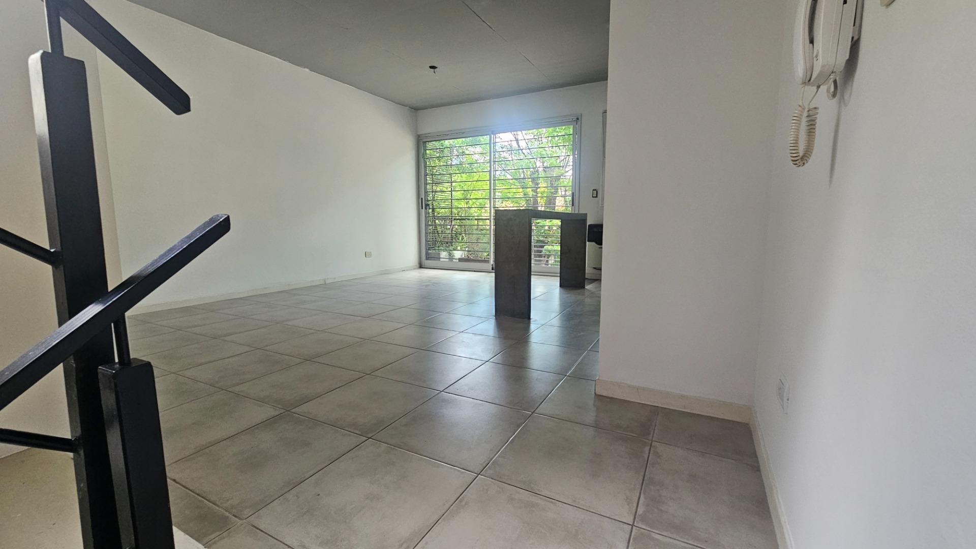 Depto Tipo Casa en Alquiler 5 años