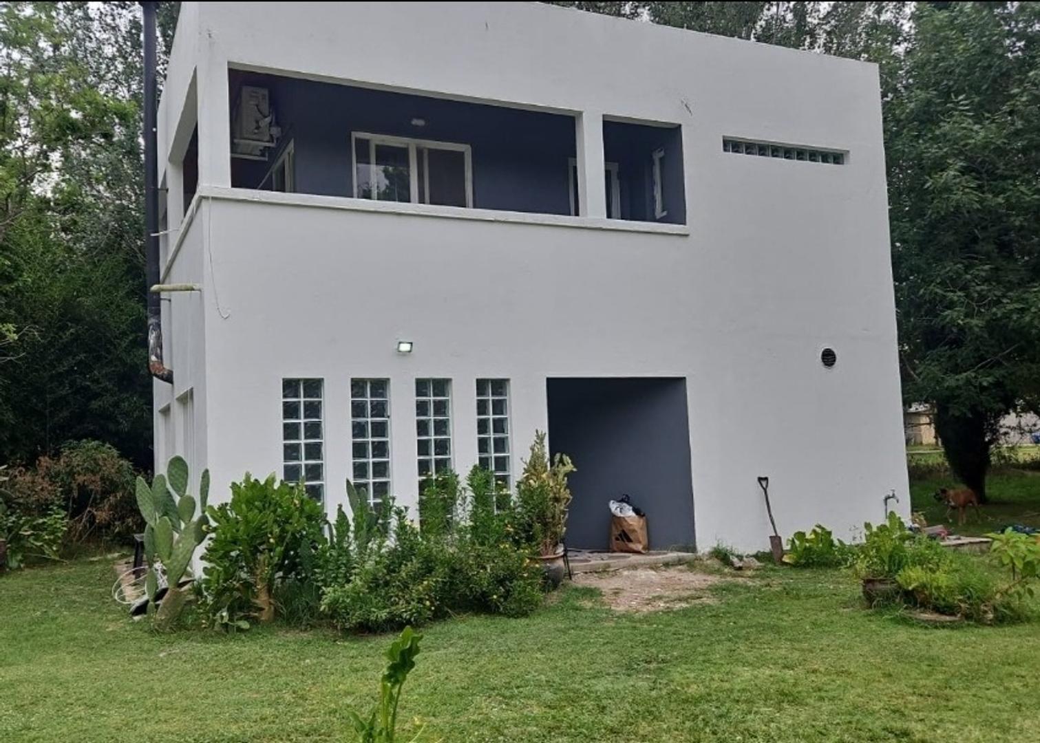 Casa con dos habitaciones con pileta