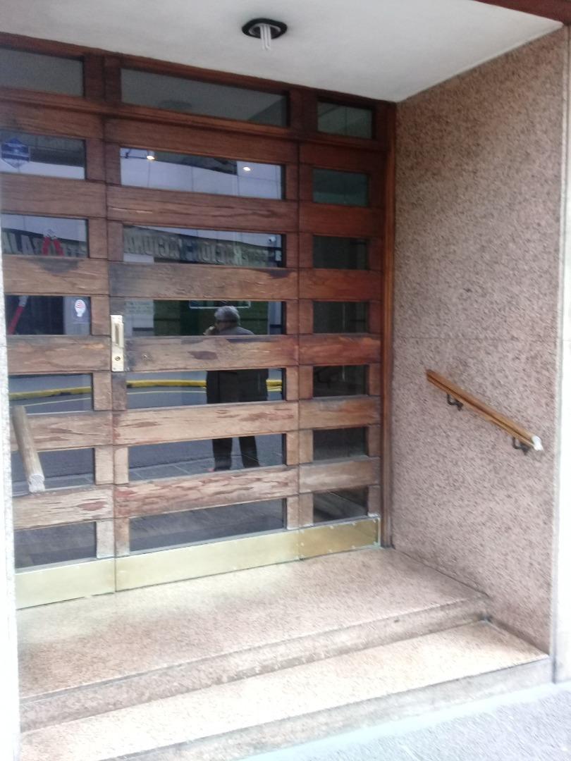 “Cómodo 2 ambientes en Balvanera, excelente estado”