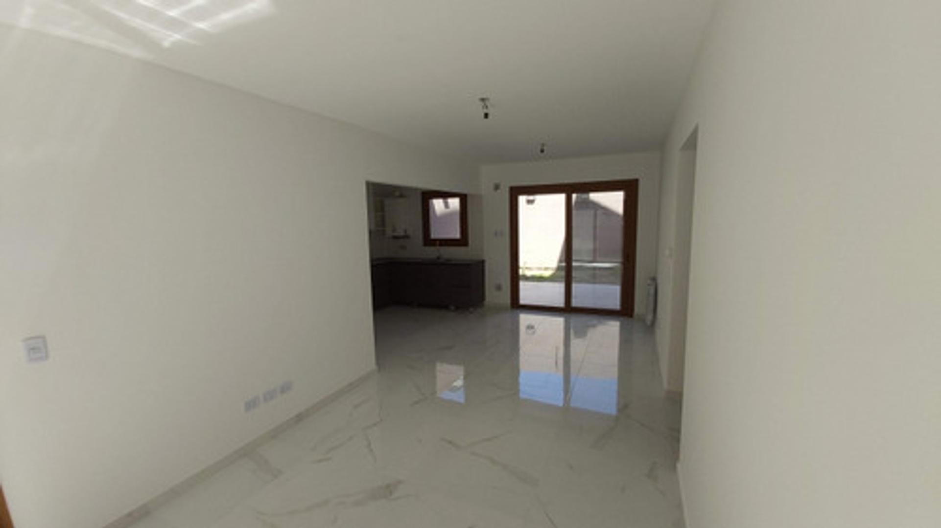 Departamento 3 ambientes con 1 baño