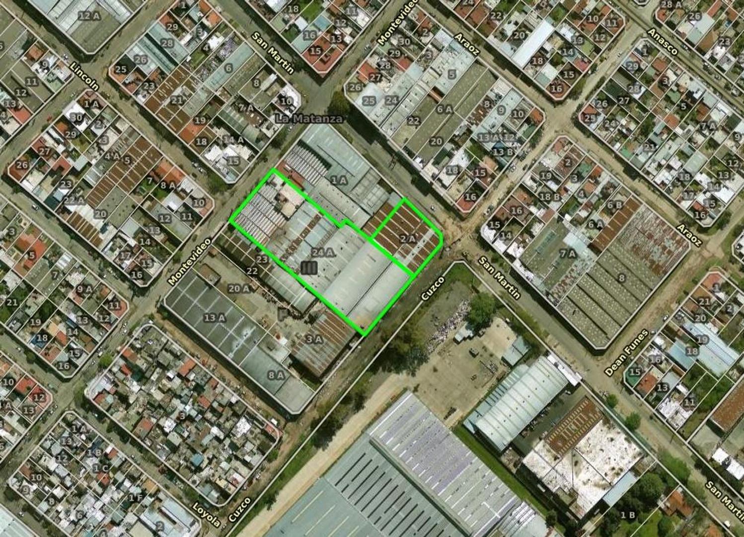 Galpón Industrial 7302 m² F/ 3 calles - 580 m² Oficinas, baños y Vestuarios - Tablada