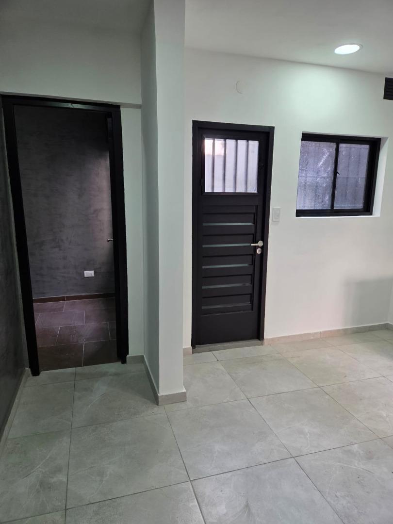 Depto Tipo Casa en Venta en Lanus Oeste, USD 120.000