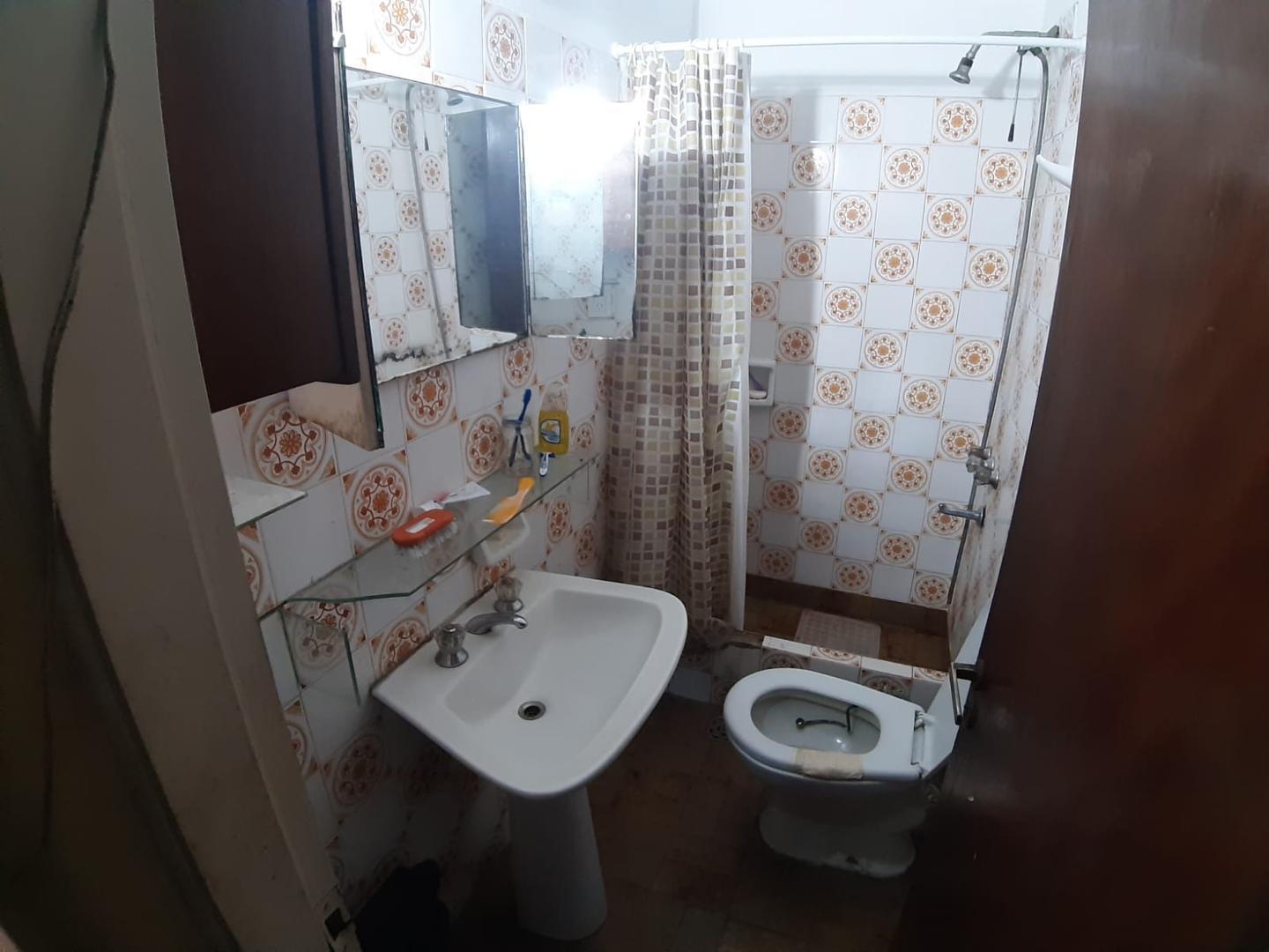 Depto Tipo Casa en Venta 40 años