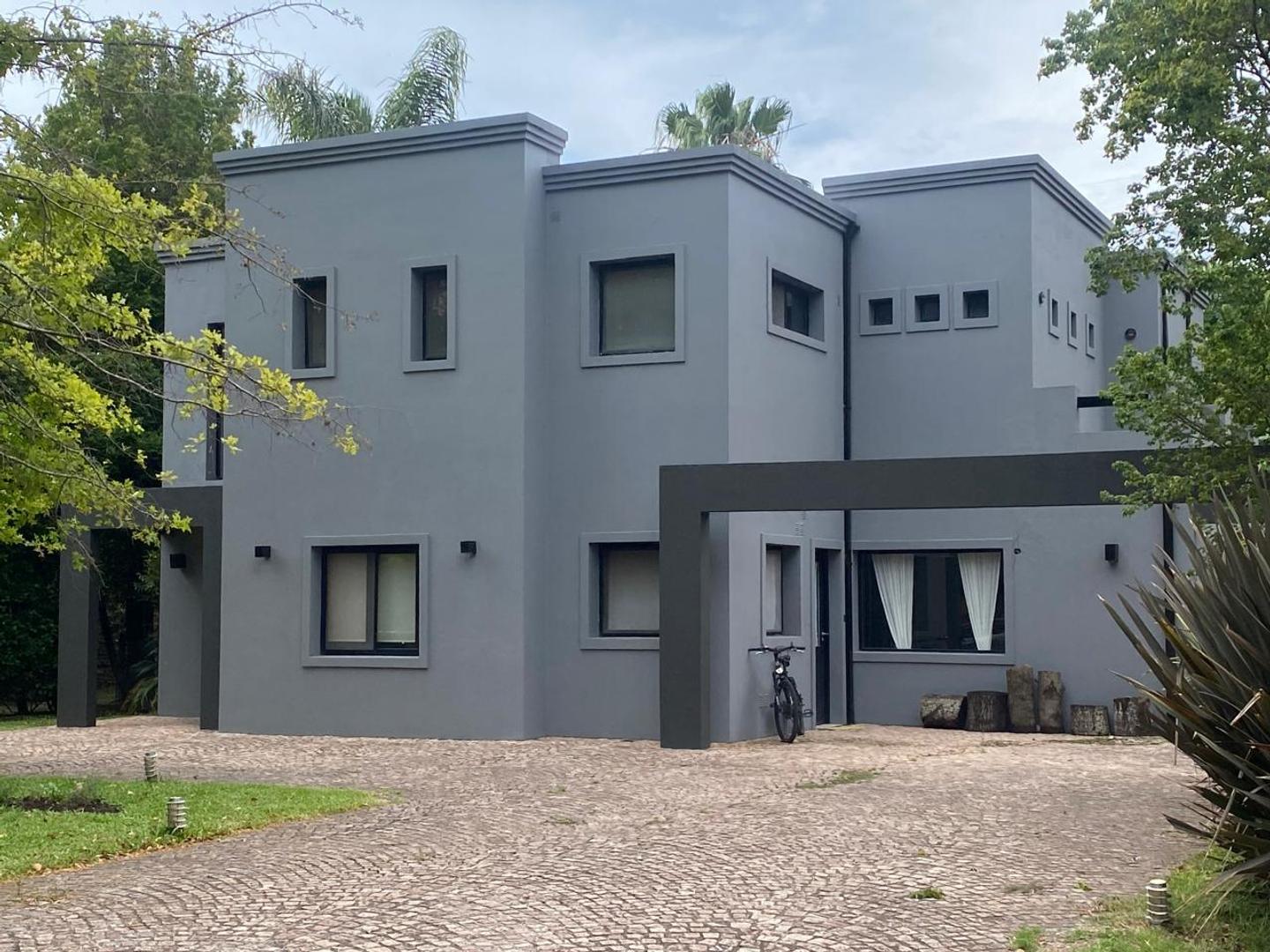 Casa en venta en Barrio La Peregrina, Pilar, GBA Norte - 4 ambientes