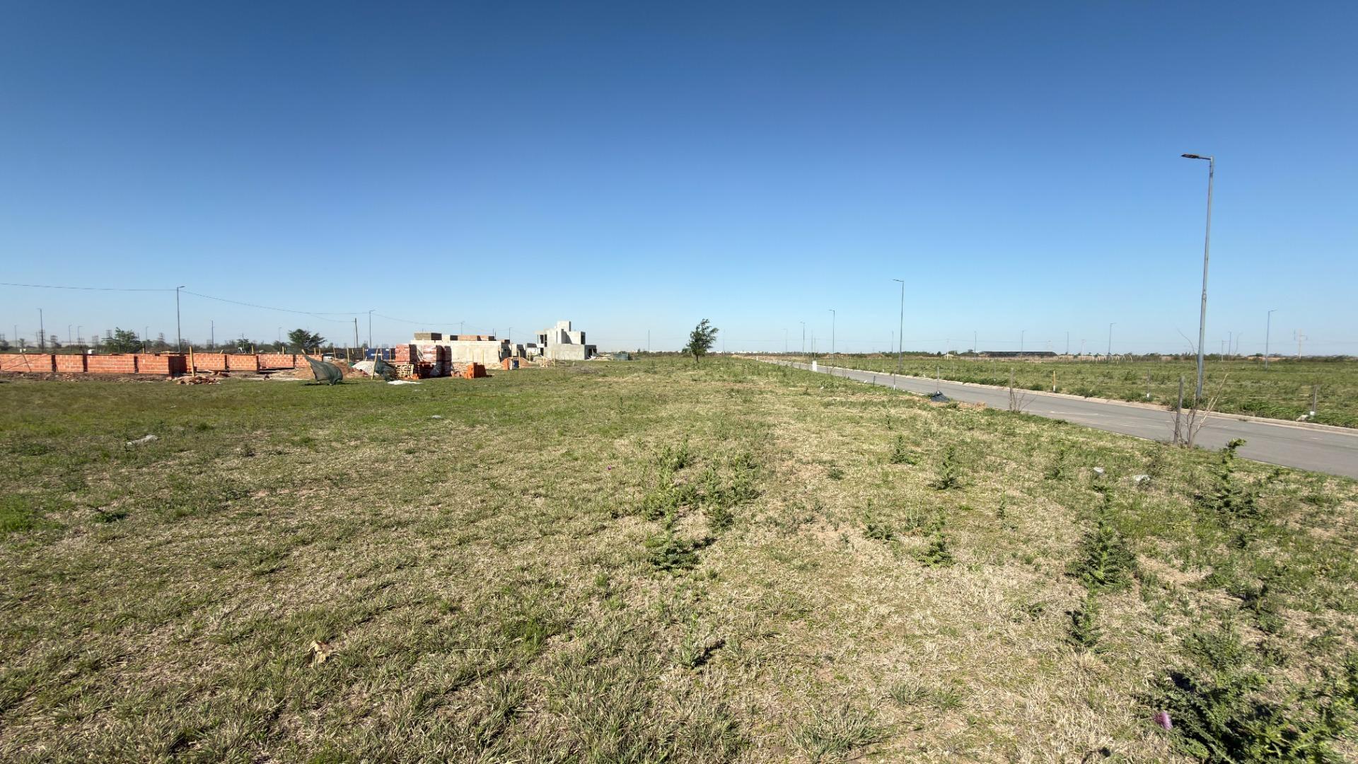 Terreno apto duplex en Nobu town (DOCTA) con escritura 