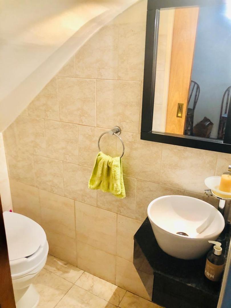 Casa 4 ambientes con 1 baño